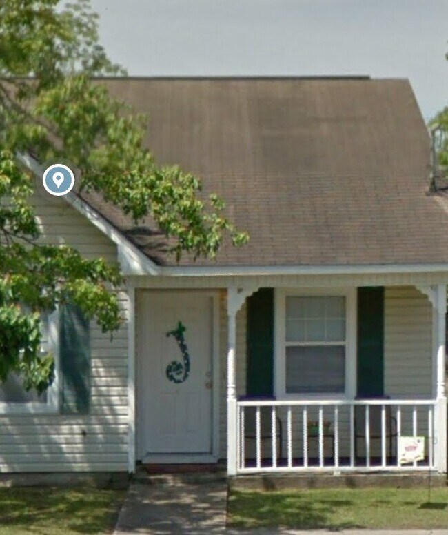 Building Photo - 610F MITCHELL