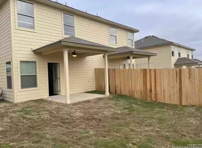 Building Photo - Luxury Duplex in Seguin (Navarro ISD)