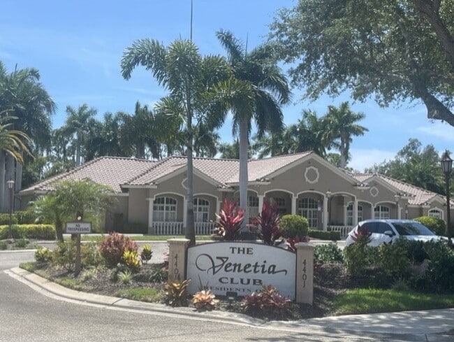 Building Photo - Elegant 3 Bedroom End-Unit Condo with Screened Lanai & Pond Views and A Private Garage