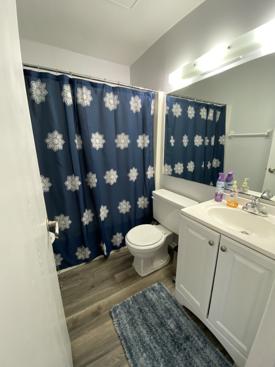 Building Photo - 1634 Stickney Point Rd