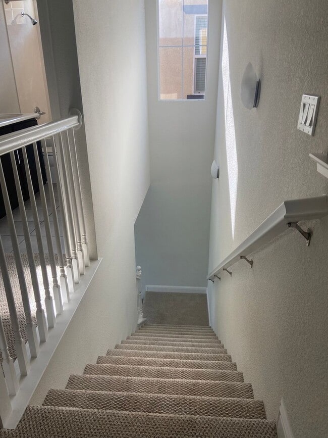 Building Photo - Roseville 3 bedroom in Veranda at Stoneridge.