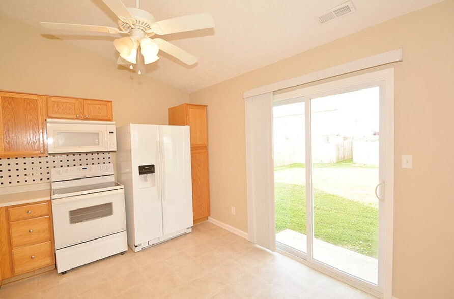 Building Photo - 5842 Kiah Ct