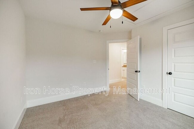 Building Photo - 125 Harper St