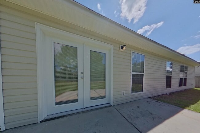 Building Photo - 1401 May Oak Cir