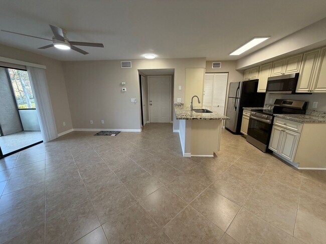Building Photo - ANNUAL RENTAL - 1 BED / 1 BATH AT OASIS