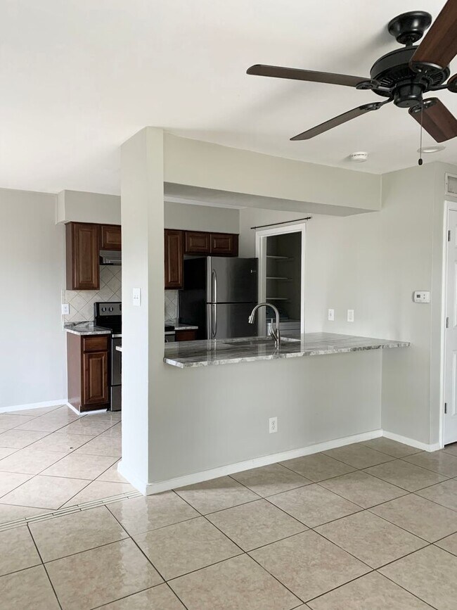 Building Photo - 1703 Coronado Hills Dr