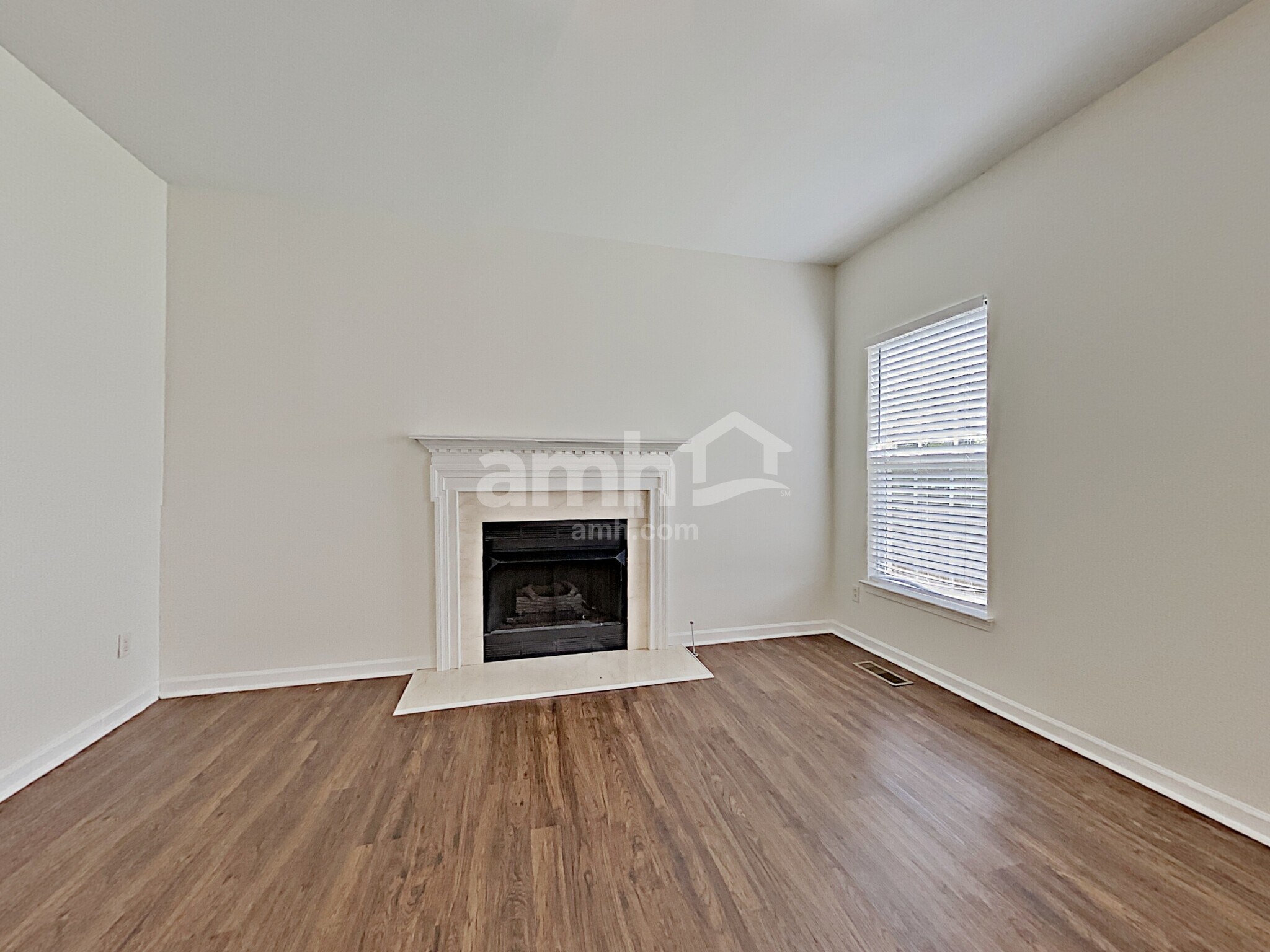 Building Photo - 3213 Peyton Ct