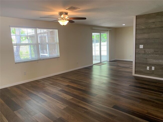 Building Photo - 12510 Queensland Ln