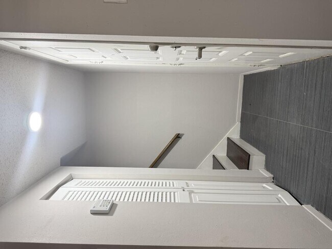 Building Photo - 9383 Pagewood Ln