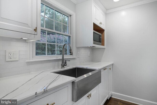 Building Photo - 1311 Capulet Ct