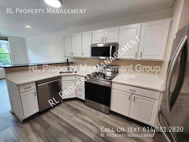 Building Photo - 216 Oxford Oak Dr