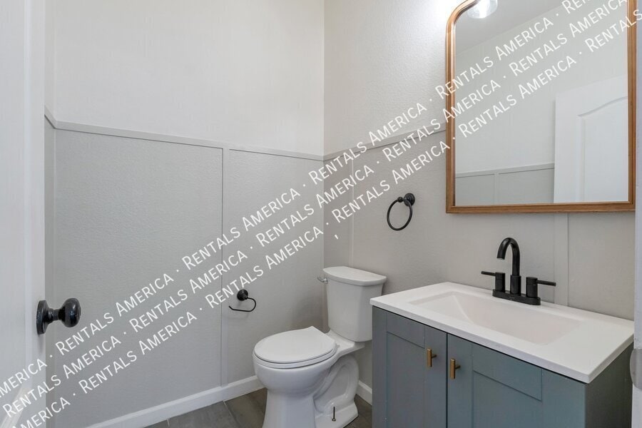 Building Photo - 6352 E Butte Stone Dr