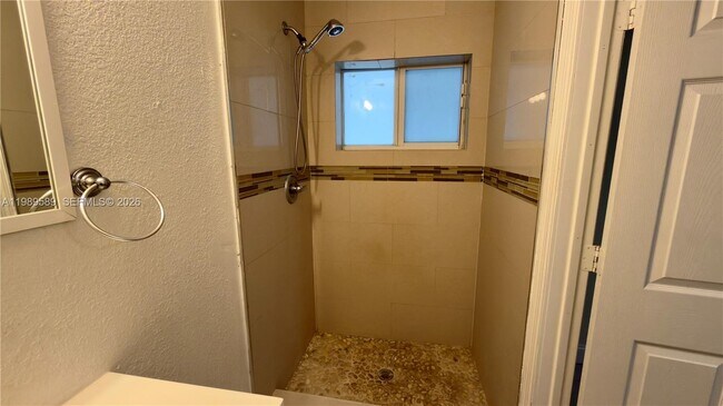 Building Photo - 1125 NW 16th Ct