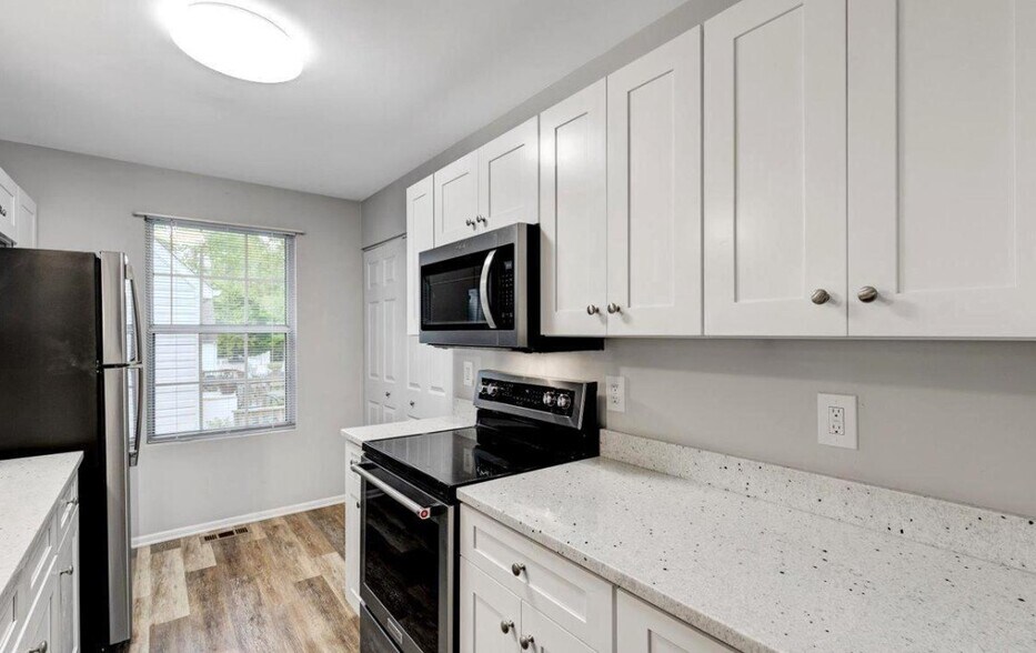 Building Photo - 3629 10th St