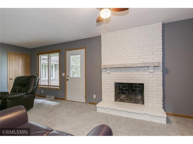 Building Photo - 4826 Grenwich Way N