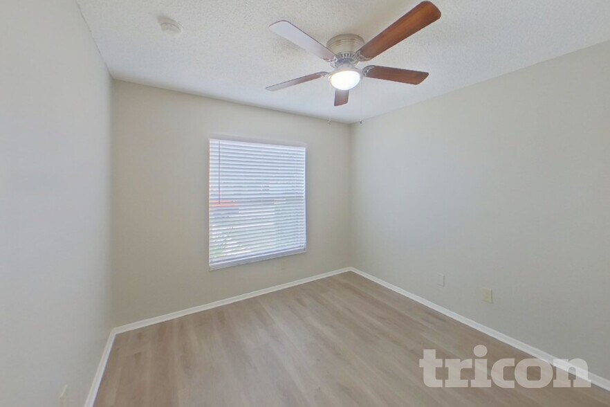 Building Photo - 13311 Laraway Dr
