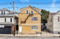 Building Photo - 555 Branch Ave