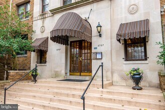 Building Photo - 2707 Adams Mill Rd NW