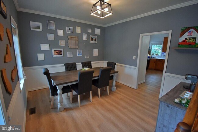 Building Photo - 34 Ashcroft Dr