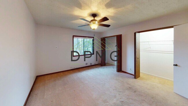 Building Photo - 114 Manchester Dr. DeWitt, MI 48820