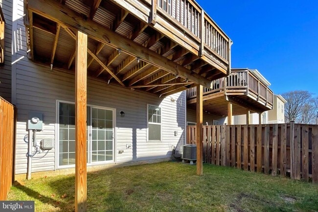 Building Photo - 210 Apsley Terrace