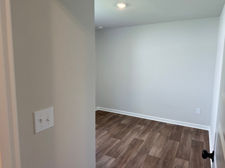 Building Photo - 1225 Black Kite Ct SW