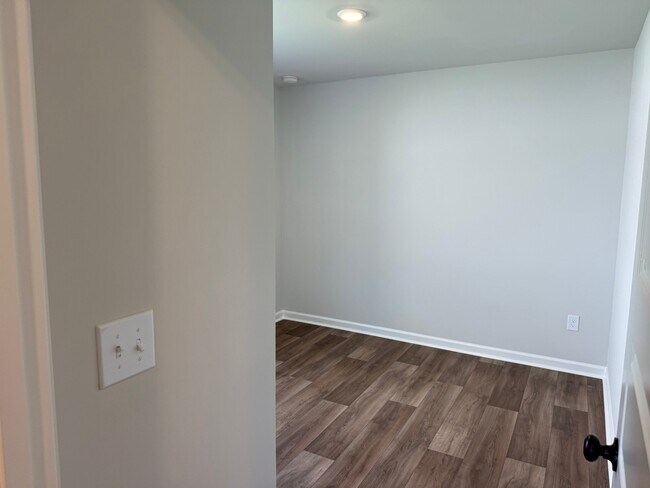 Building Photo - 1225 Black Kite Ct SW