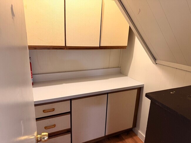 Building Photo - 30 Rockland St