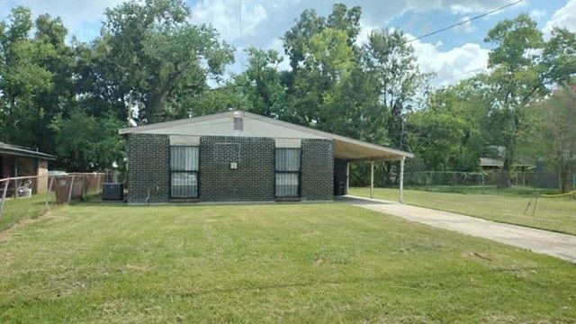 Primary Photo - 12246 Palmyra Dr