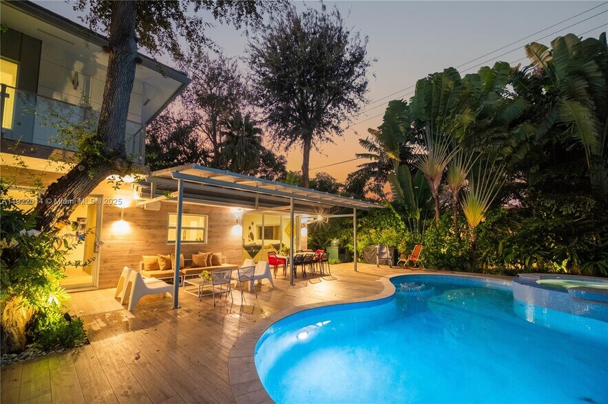 Building Photo - 280 SW 20th Rd