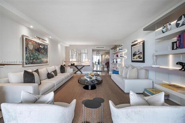 Building Photo - 799 Crandon Blvd