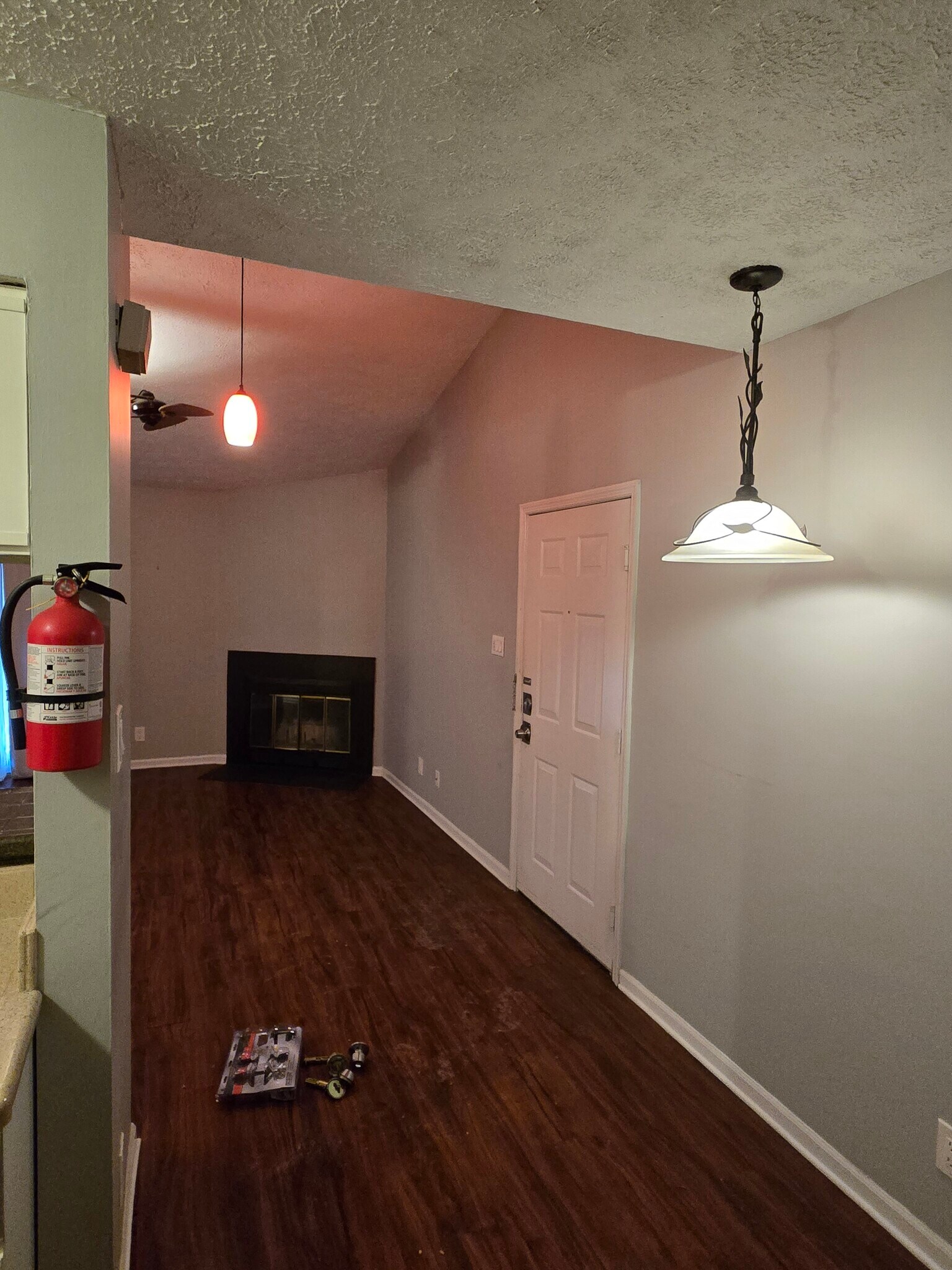 Wood Fireplace - 180 Kenwood Dr