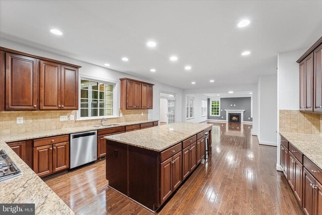Building Photo - 8901 Hargrove Ct