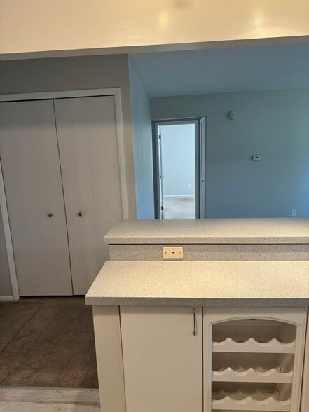 Building Photo - 31993 W 12 Mile Rd