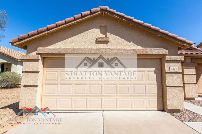 Building Photo - 4821 N 92nd Ln