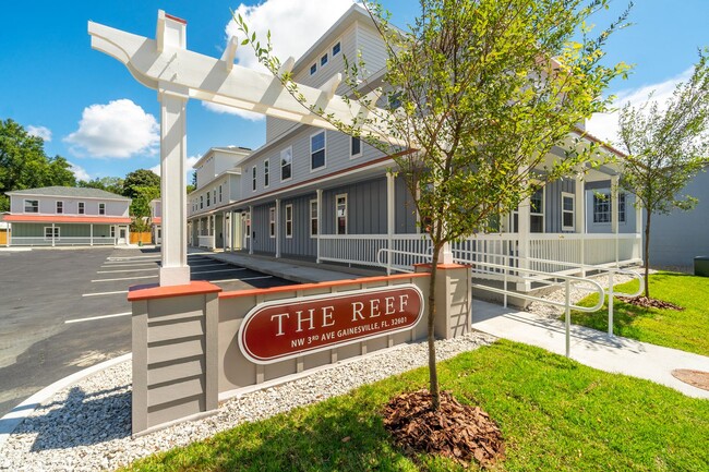 Building Photo - The Reef - 4 Bedroom, 4 Bathroom Townhouse