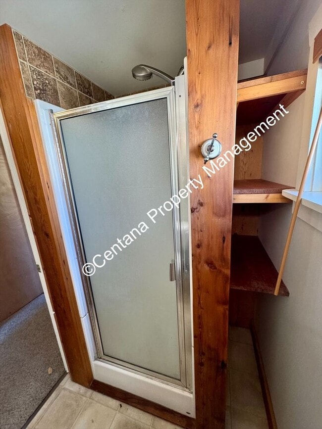 Building Photo - 1 Bed 1 Bath located in the heart of Anaconda