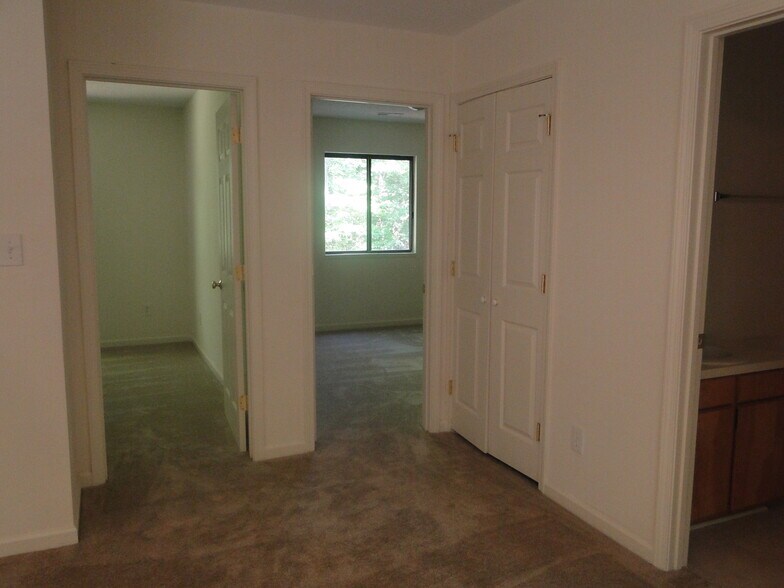 Building Photo - 1515 Partridgeberry Rd