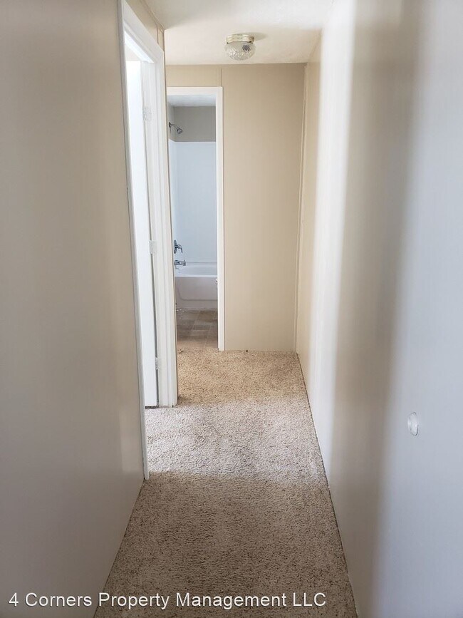 Building Photo - 3 br, 2 bath House - 1601 East 300 North