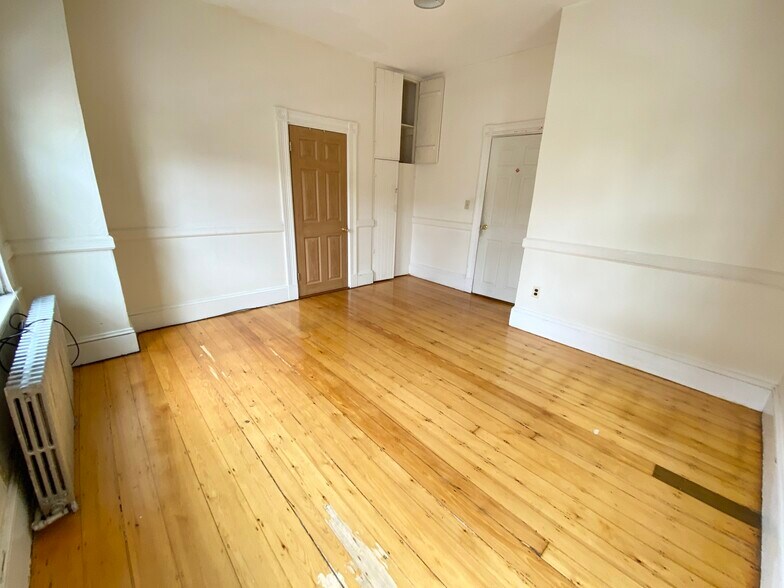 Building Photo - 1500 Tremont St