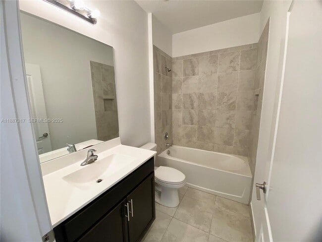 Building Photo - 7879 NW Greenbank Cir