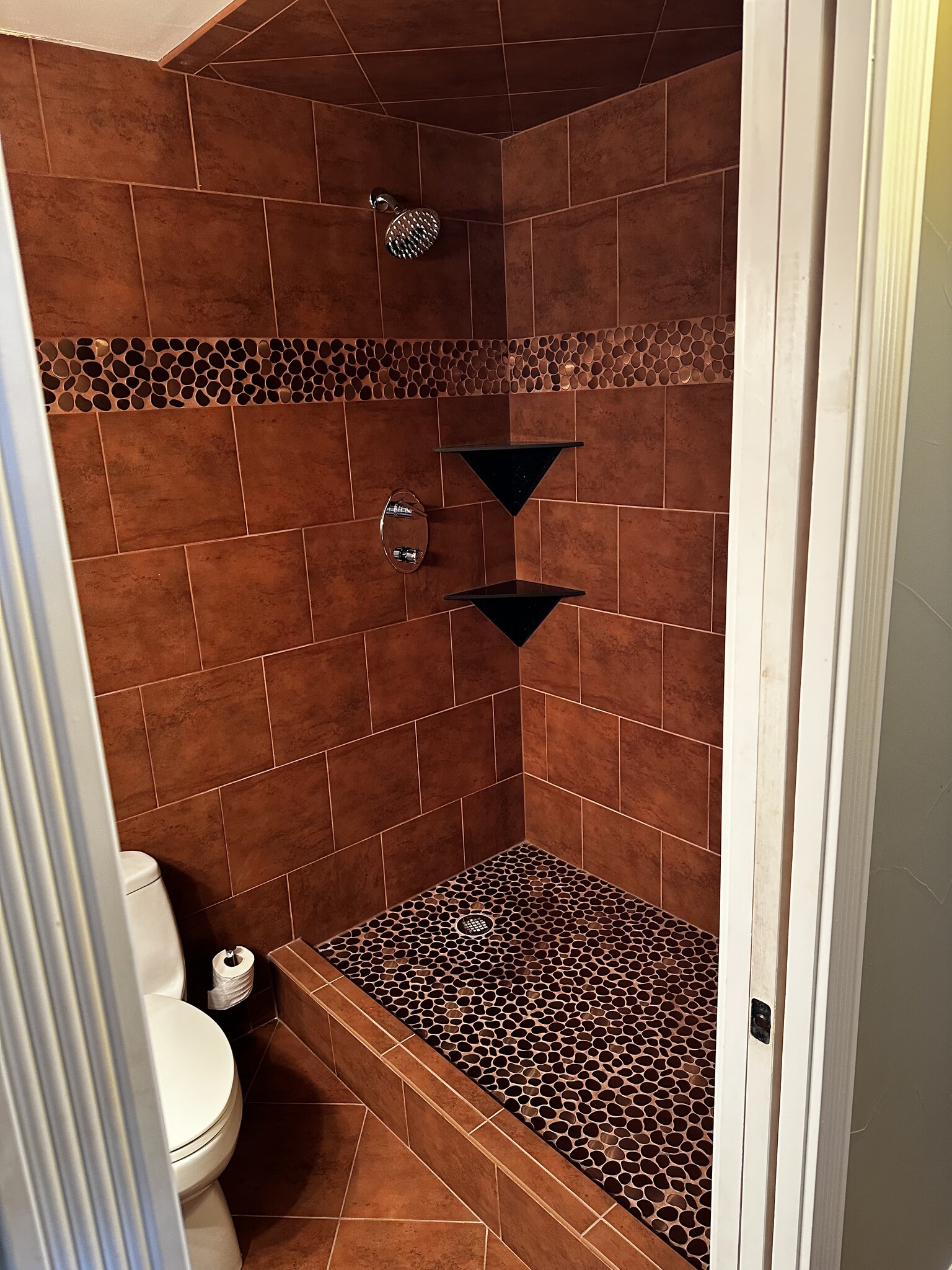 Guest Bathroom - 1625 Larimer St
