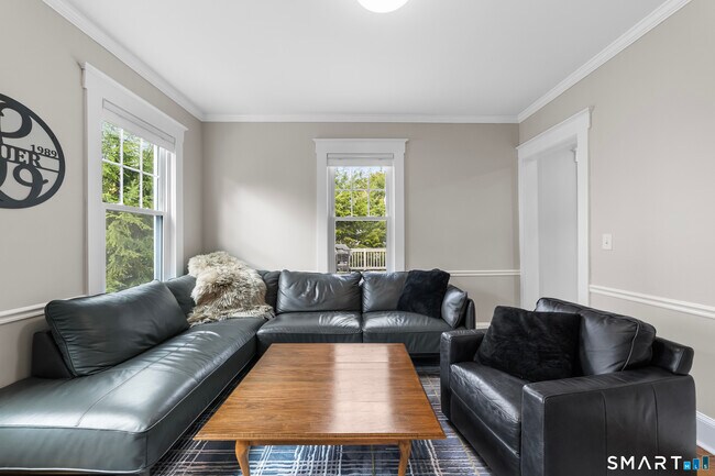 Building Photo - 3 Park Pl