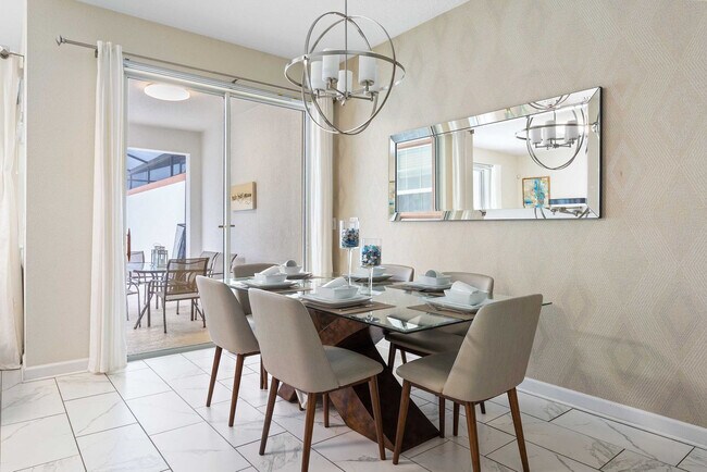 Building Photo - 4802 Romeo Cir