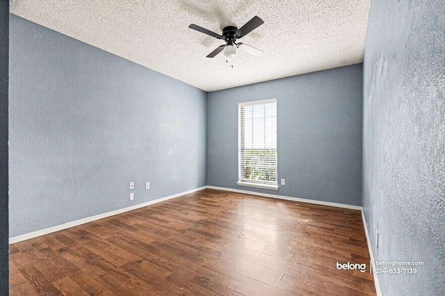 Building Photo - 5710 Briarcrest Dr