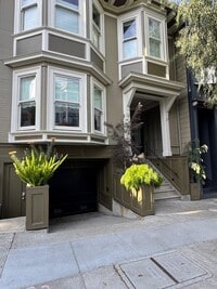 Building Photo - Gorgeous and Spacious Home next to Dolores...