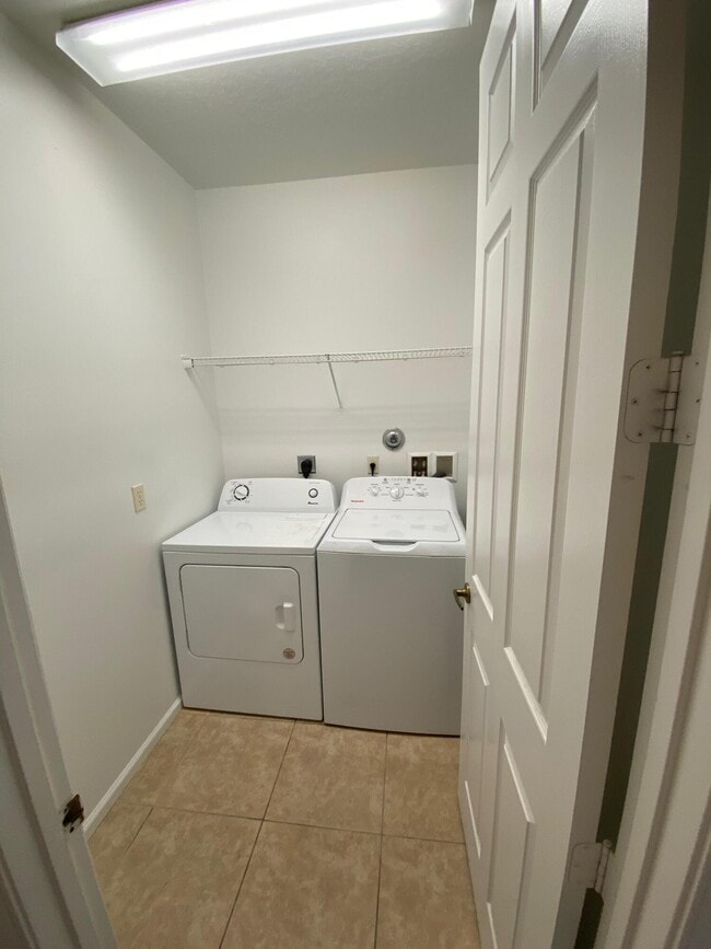 Building Photo - 4264 Berkshire Wharf Dr