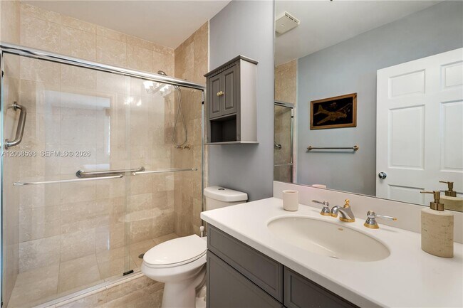 Building Photo - 13636 Deering Bay Dr