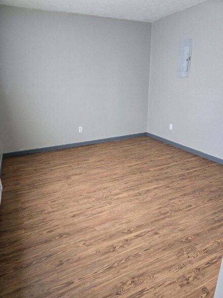 Building Photo - 32 Scioto Dr