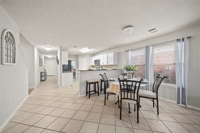 Building Photo - 24627 Cornell Park Ln